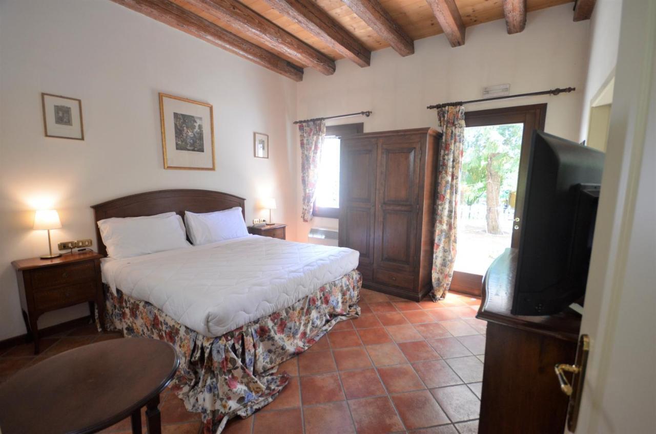 Hotel Villa Luppis Pasiano Di Pordenone Exteriör bild