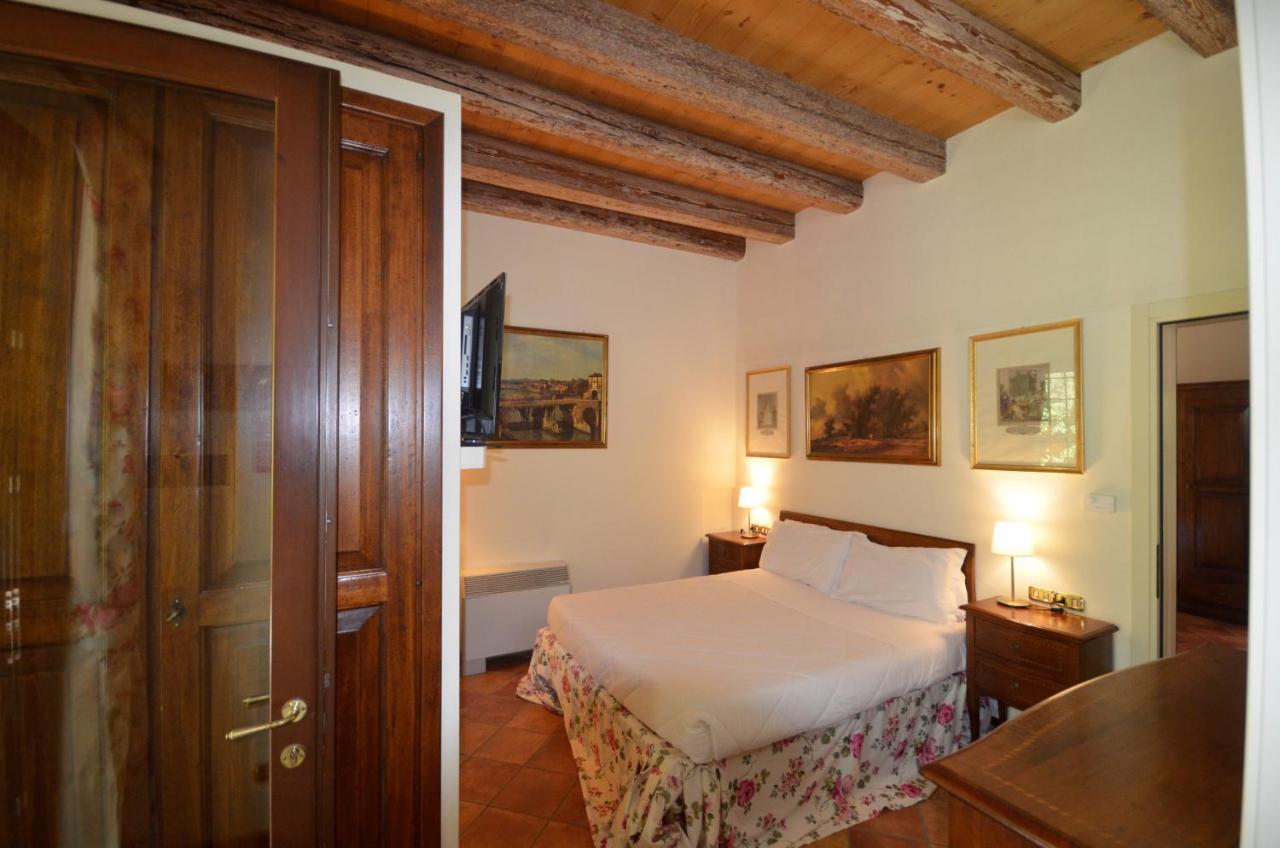 Hotel Villa Luppis Pasiano Di Pordenone Exteriör bild