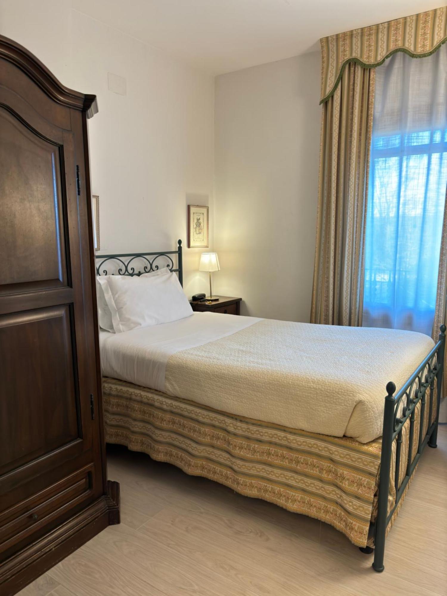 Hotel Villa Luppis Pasiano Di Pordenone Exteriör bild