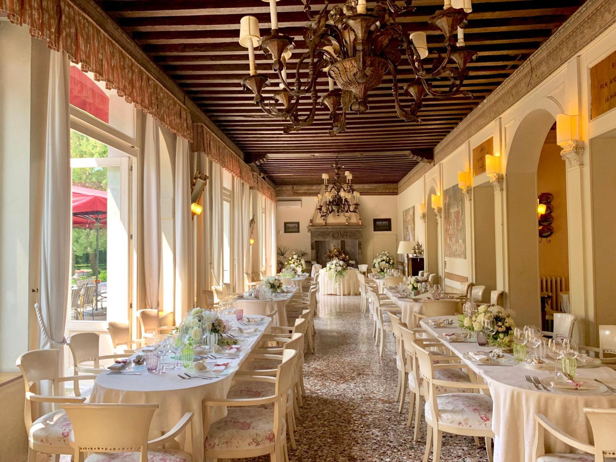 Hotel Villa Luppis Pasiano Di Pordenone Exteriör bild
