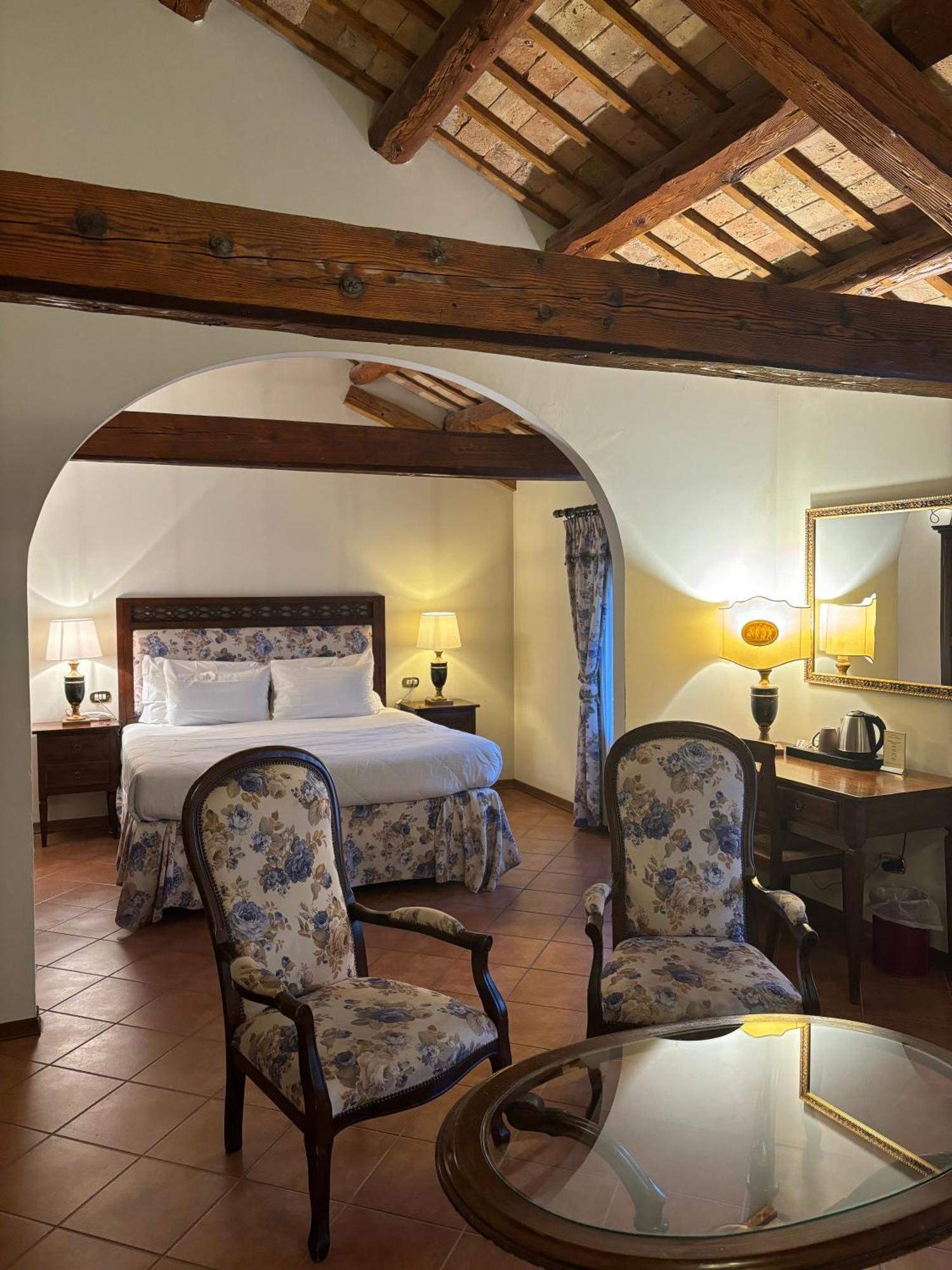 Hotel Villa Luppis Pasiano Di Pordenone Exteriör bild