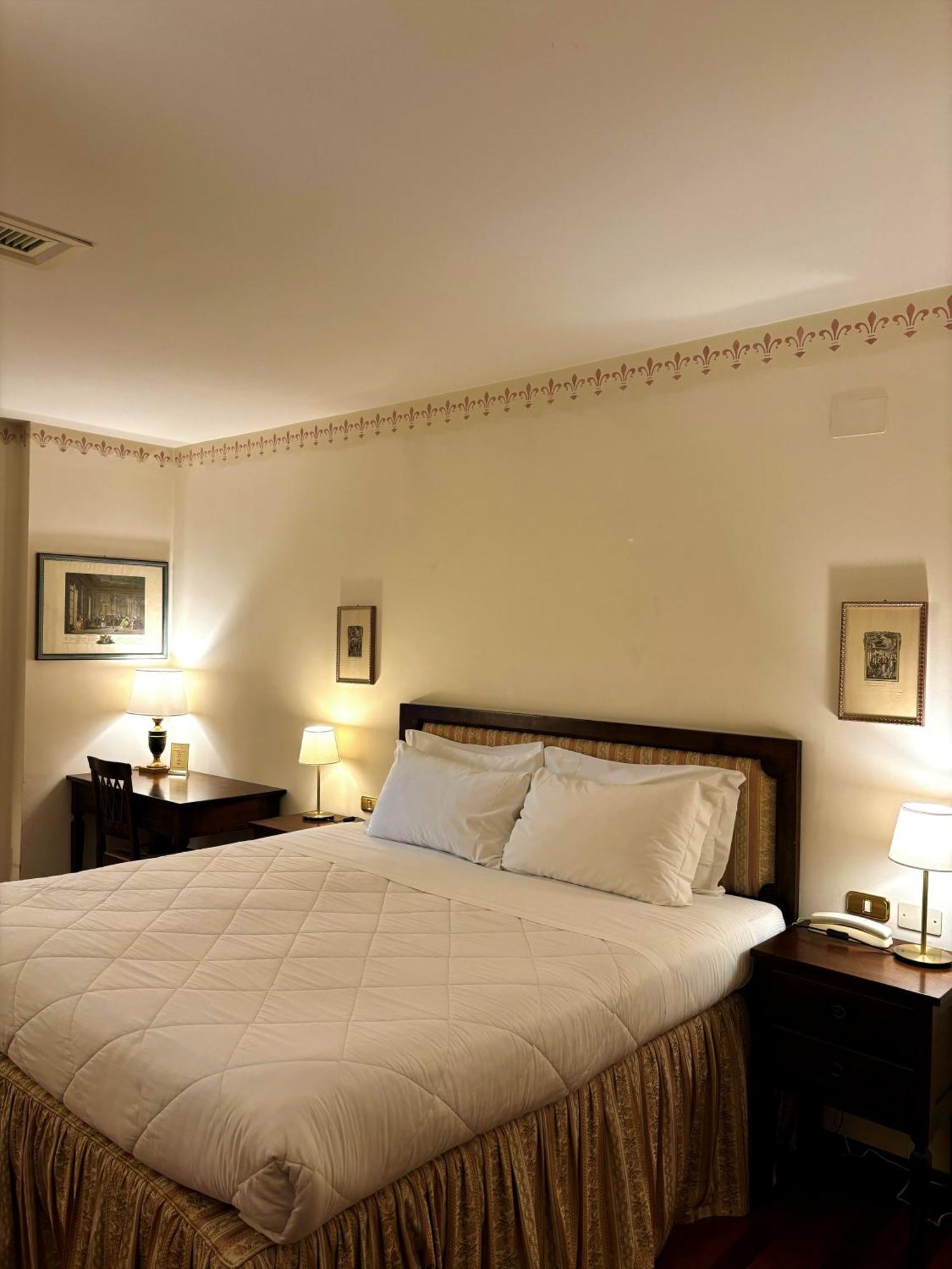 Hotel Villa Luppis Pasiano Di Pordenone Exteriör bild
